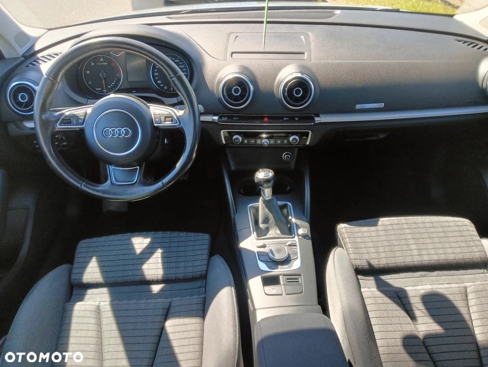 Audi A3 Sportback - 8