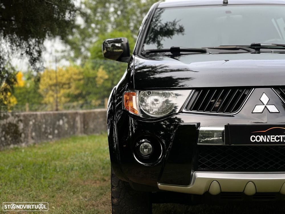 Mitsubishi L200 Pick Up 4x4 Intense Cabine Dupla - 42