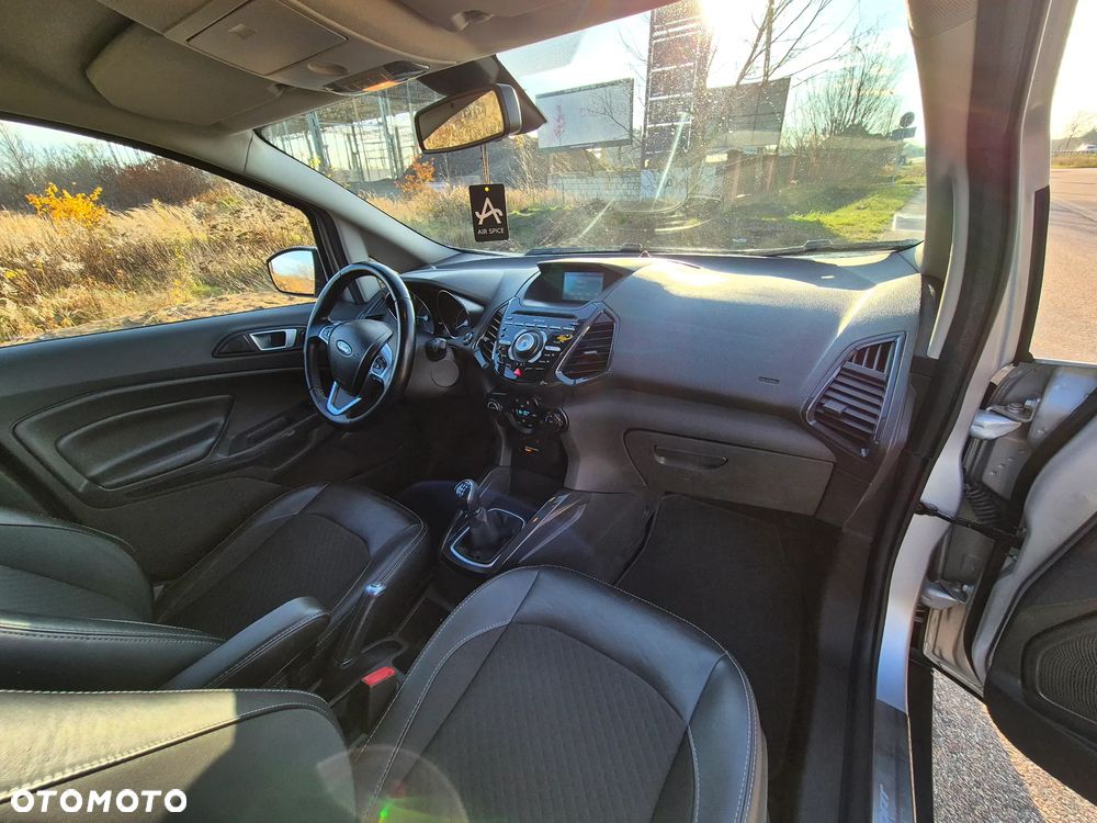Ford EcoSport 1.0 EcoBoost TITANIUM - 28