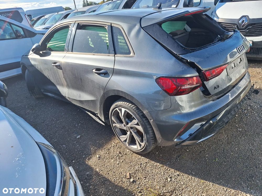 Audi A3 Sportback 2.0 TDI (clean diesel) S tronic S line Sportpaket - 16
