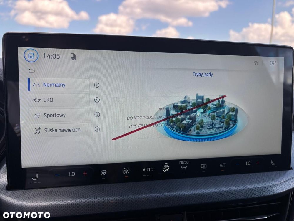 Ford Kuga - 27