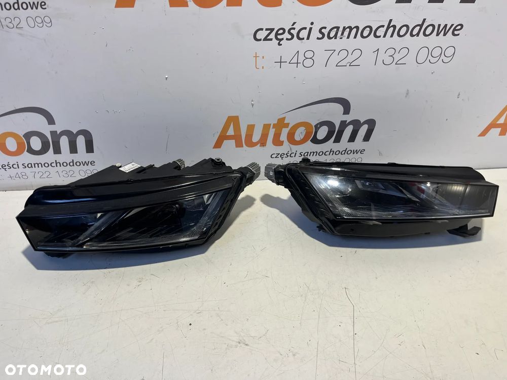 Škoda Octavia IV 4 lampa lewy/prawy  przód 5E4941015A,5E4941016A 2021R - 1