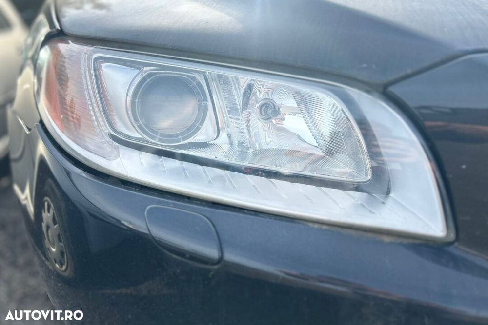 FAR STANGA XENON ADAPTIV VOLVO S80 - AN 2012 - 1