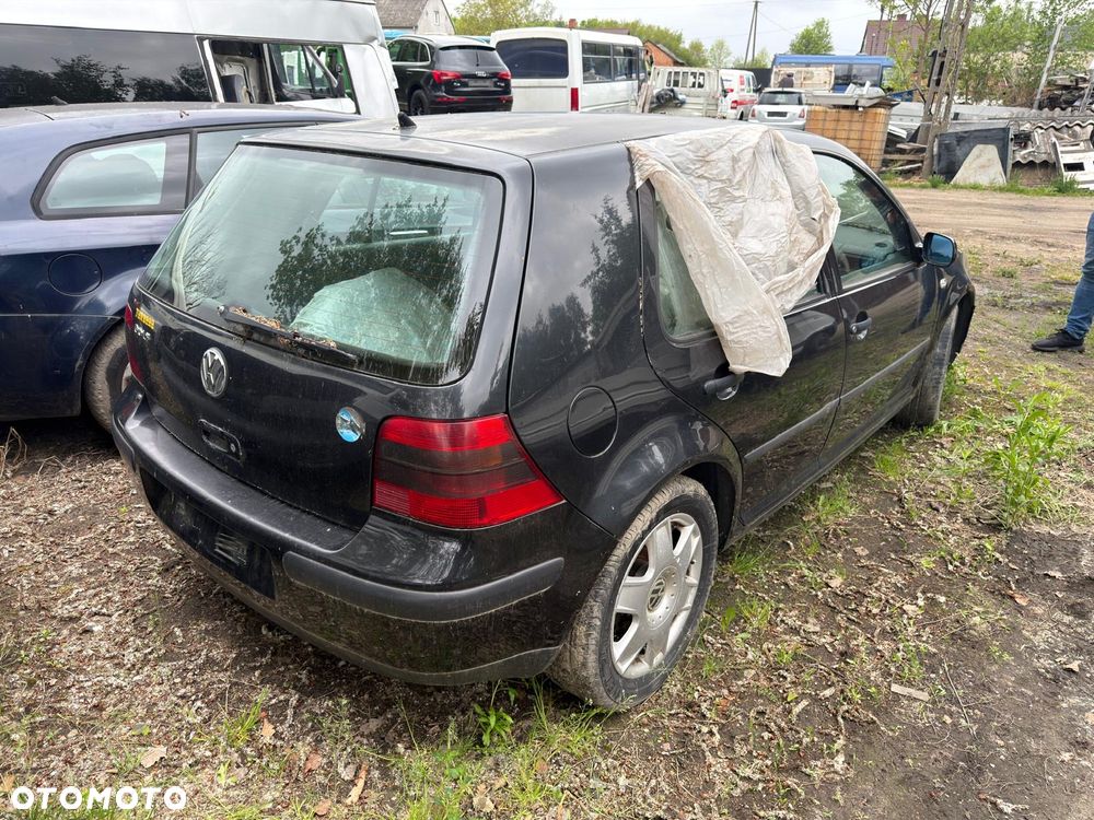Volkswagen Golf 1.9 TDI Trendline - 4