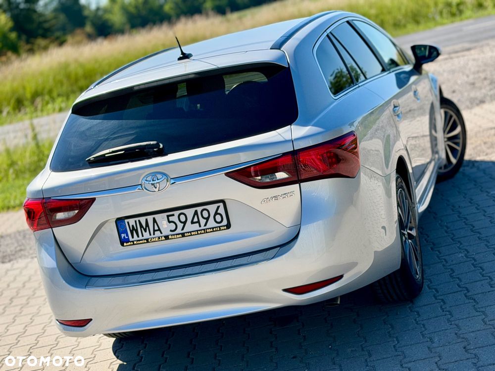 Toyota Avensis 2.0 D-4D Prestige - 31