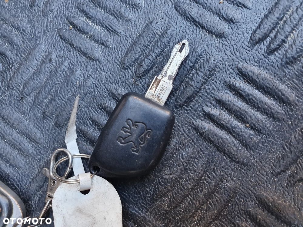 Kluczyk Pilot Do PEUGEOT 206 207 307 406 407 - 2