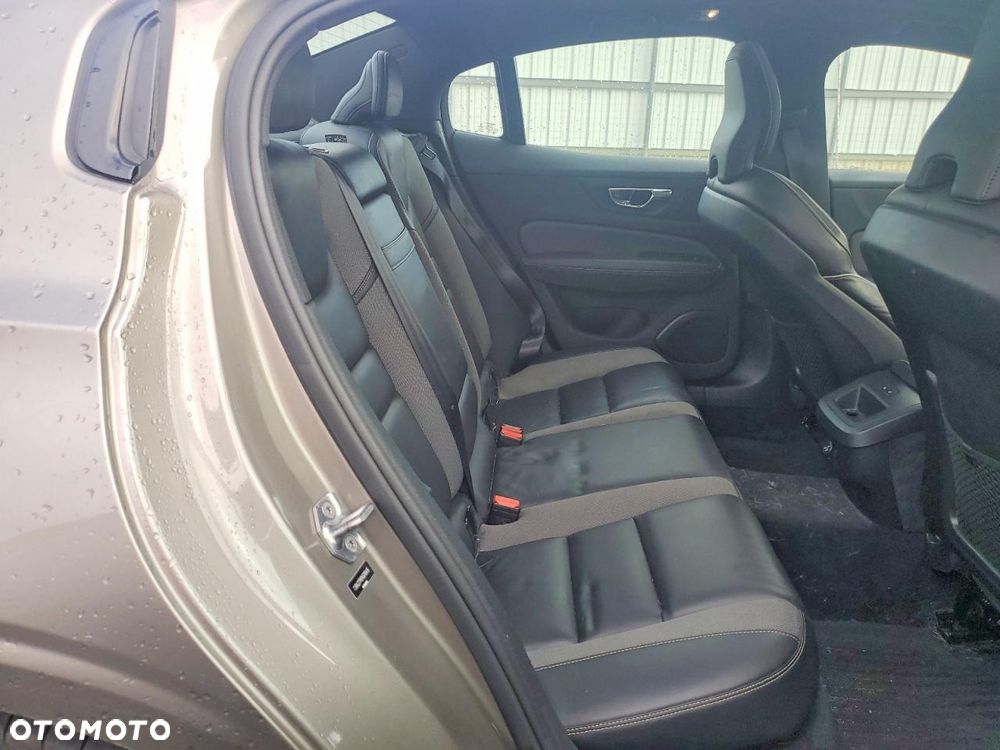 Volvo S60 T6 AWD Geartronic RDesign - 11