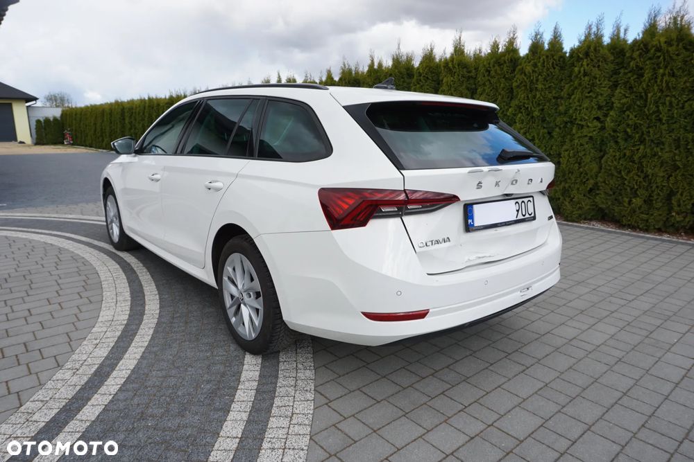 Skoda Octavia 1.5 TSI e-Tec Ambition DSG - 5