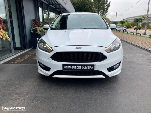 Ford Focus 1.5 TDCi ST-Line - 2