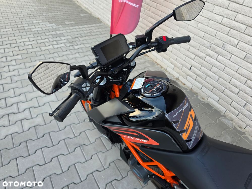 KTM Duke - 19