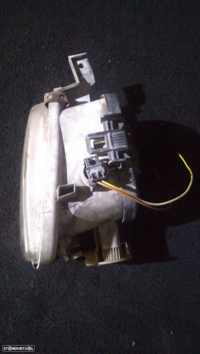 Farol De Nevoeiro F/E Mercedes-Benz E-Class (W210) - 2