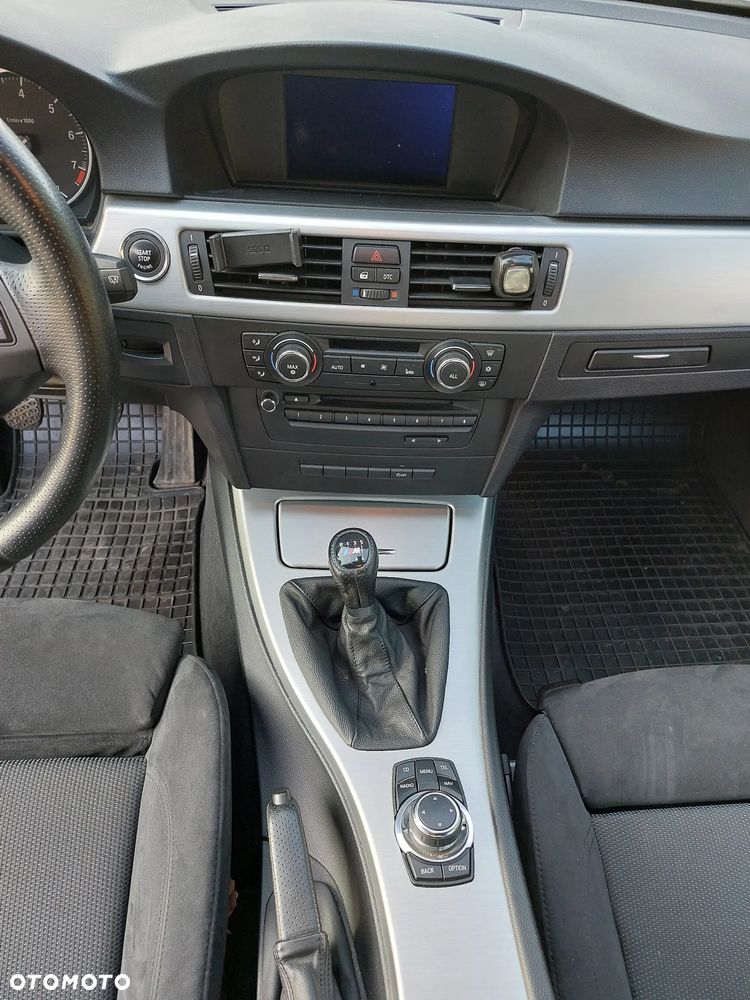 BMW Seria 3 - 24
