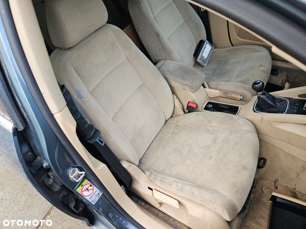 Fotel kierowcy lewy pasażera prawy kanapa VW Golf 5 V kombi 2009r - 1