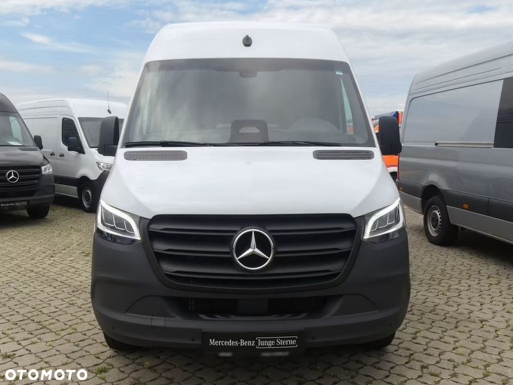 Mercedes-Benz Sprinter - 6