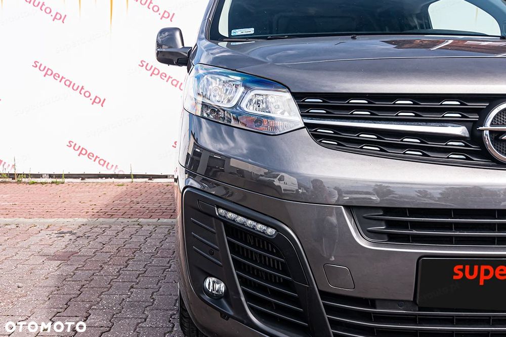 Opel Vivaro Extra Long L2H1 AT 2.0 177KM - 4