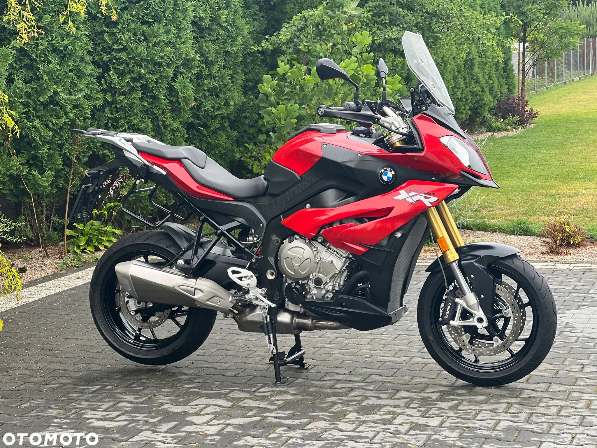BMW XR - 1