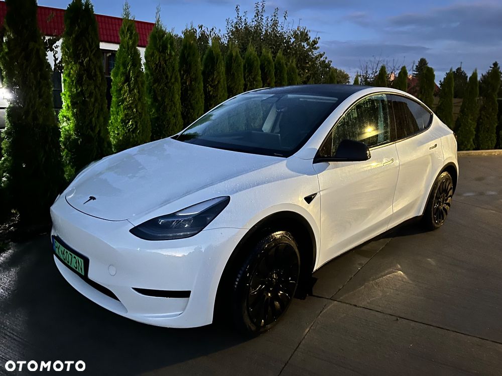 Tesla Model Y 2023 photo 5