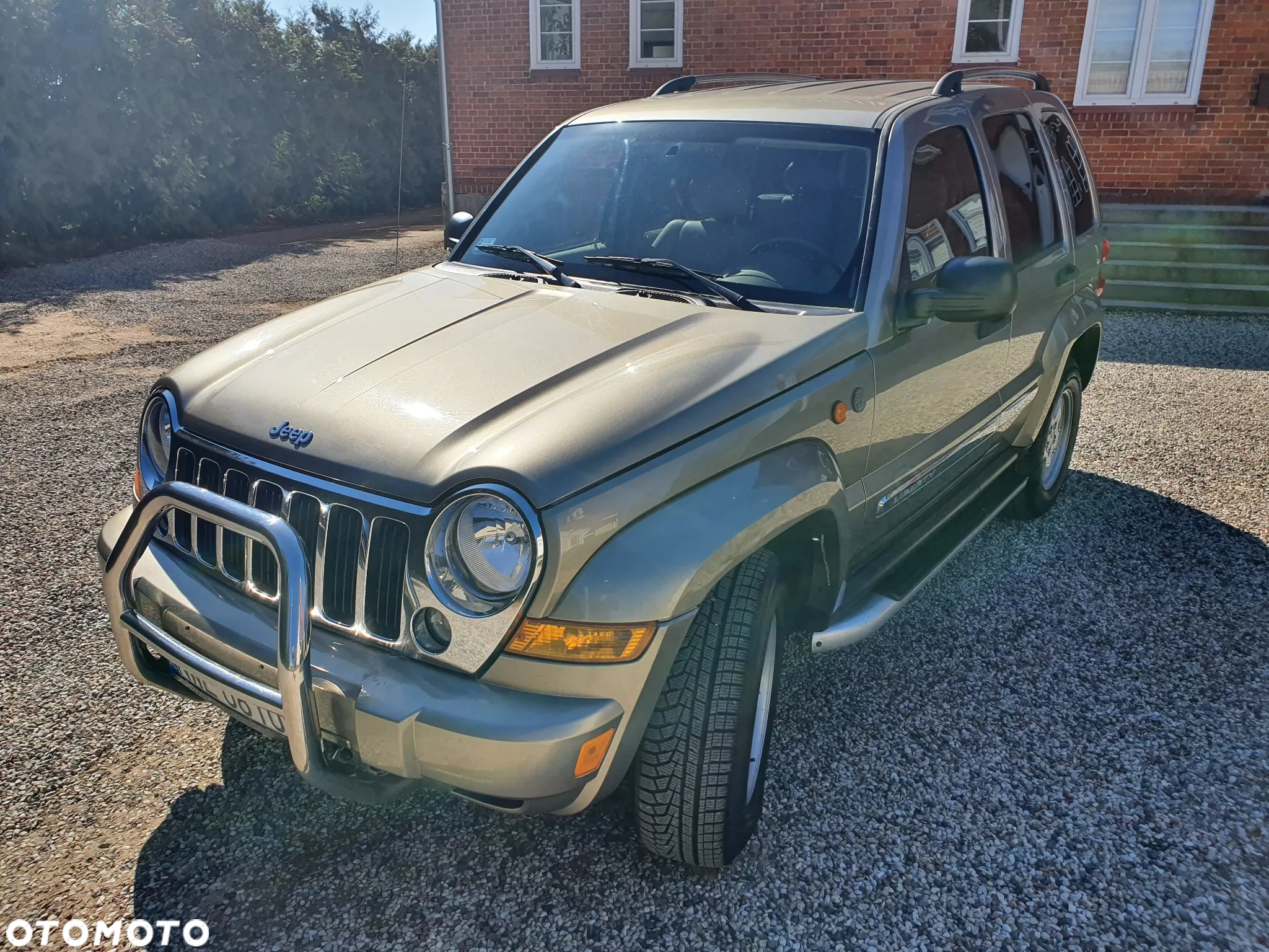 Jeep Liberty 2.8 CRD 4x4 - 4