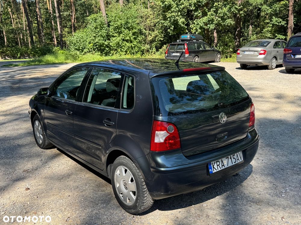 Volkswagen Polo 1.4 16V Comfortline - 4