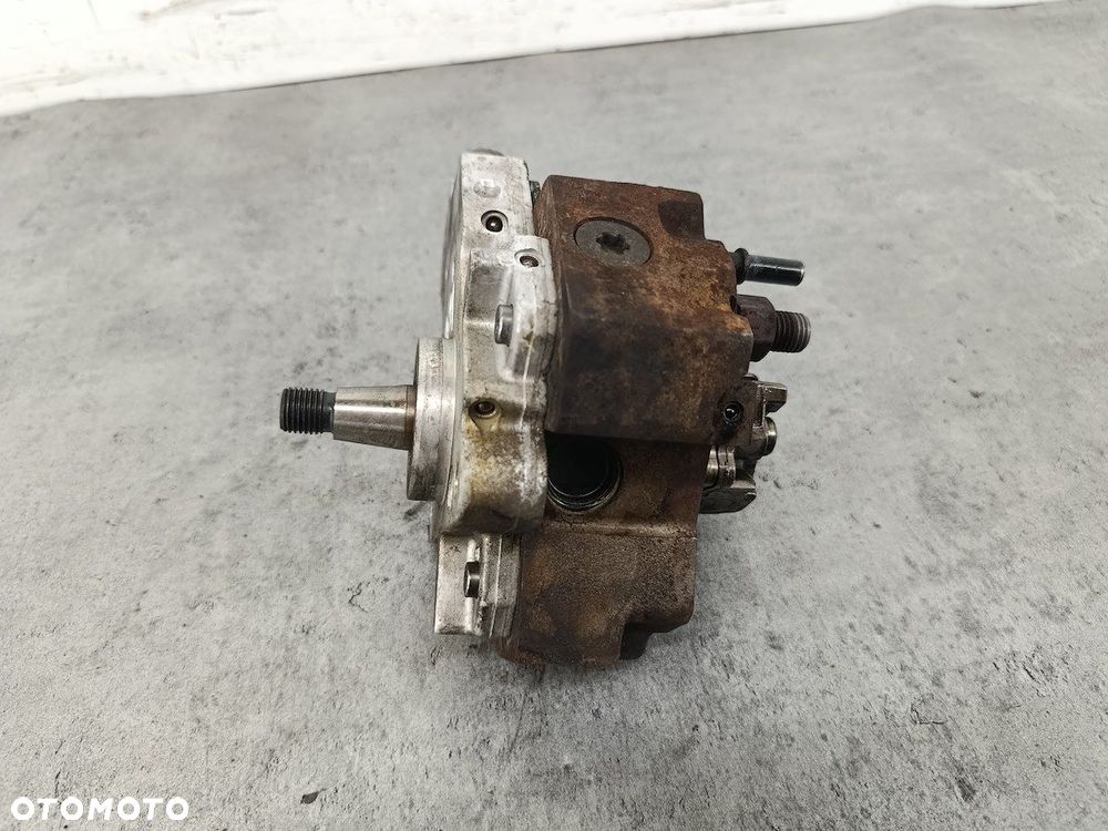 POMPA WTRYSKOWA NISSAN PRIMERA III P12 8200108225 0445010075  BOSCH 1.9 - 3
