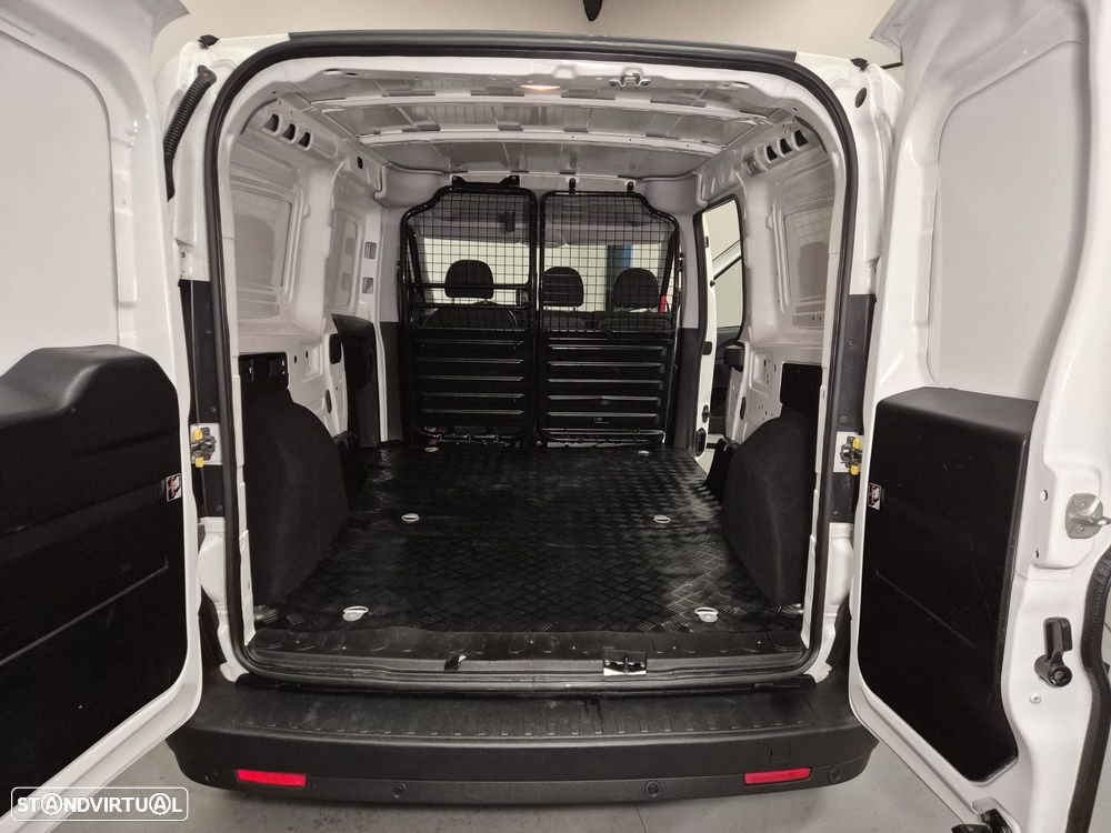 Fiat Doblo 1.3 M-jet MAXI - 21