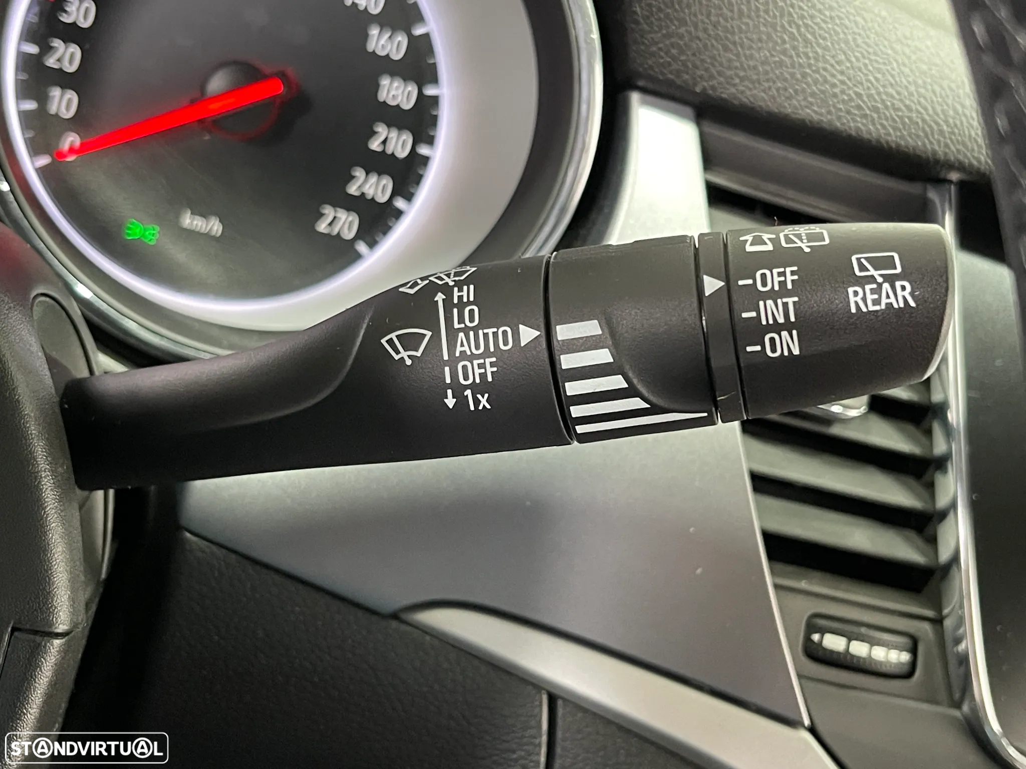 Opel Astra 1.6 CDTI Ecotec Dynamic S/S - 27