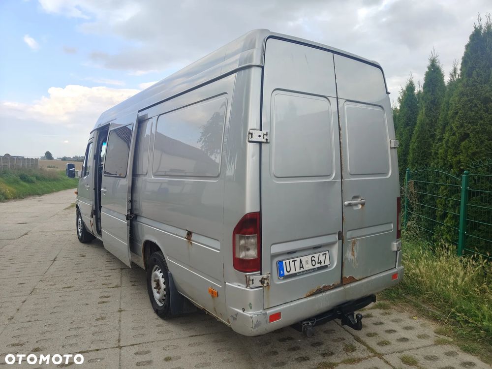 Mercedes-Benz Sprinter - 8