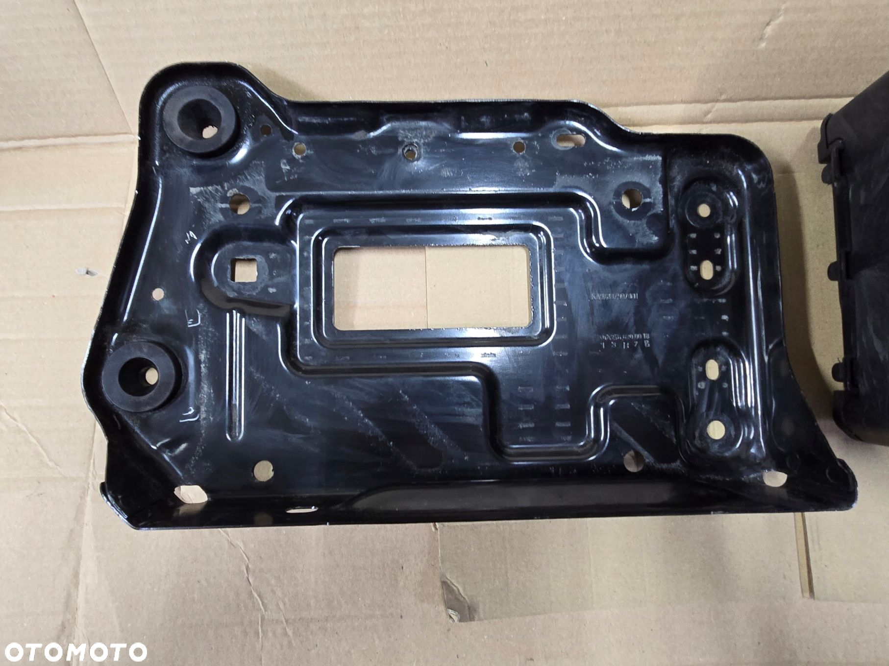 OBUDOWA AKUMULATORA A2465410205 A2466200018 MERCEDES B KLASA W246 - 3