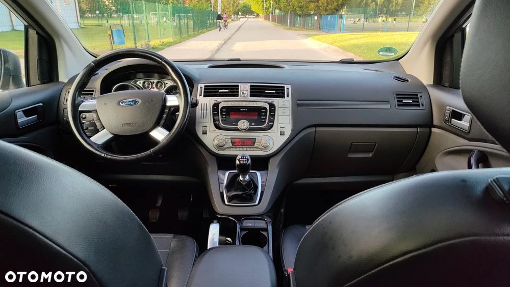 Ford Kuga 2.0 TDCi 2x4 Champions Edition - 8