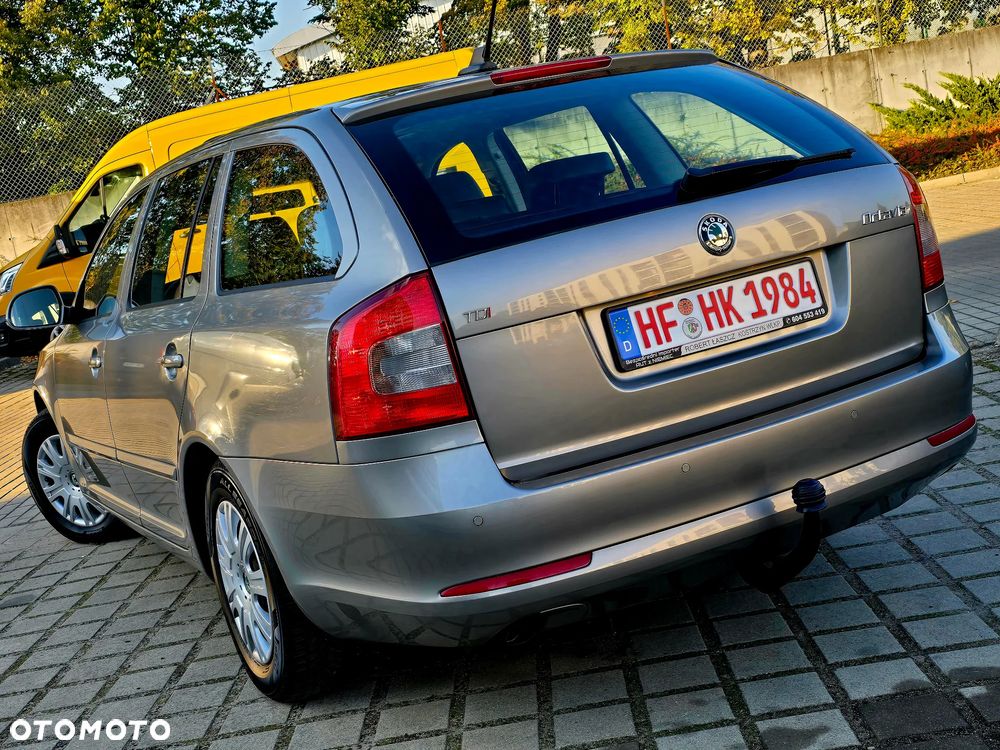 Skoda Octavia Combi 2.0 TDI Ambiente - 18