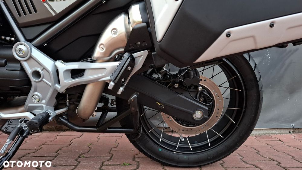 Moto Guzzi V85 - 10