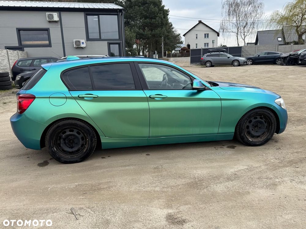 BMW Seria 1 120i - 8