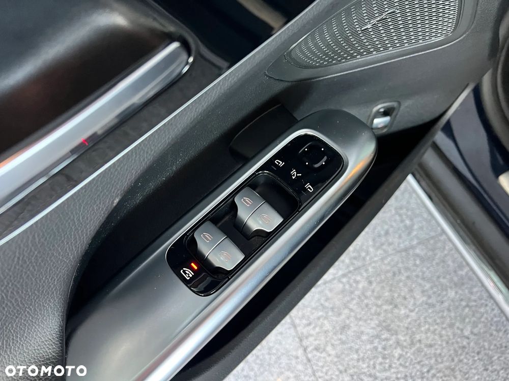 Mercedes-Benz Klasa C 220 d 4MATIC 9G-TRONIC - 21