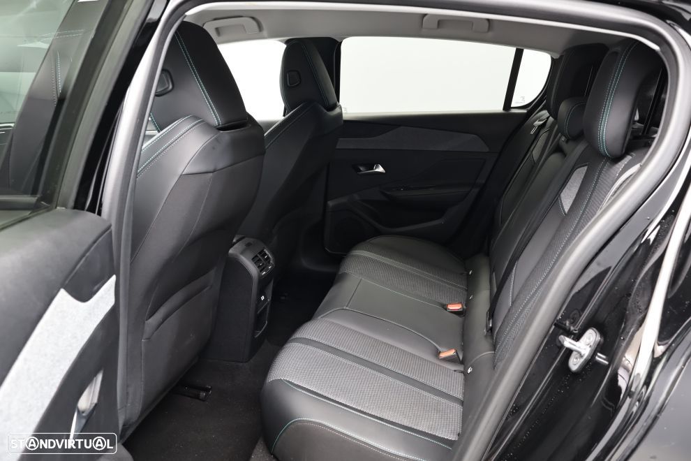 Peugeot 308 1.2 PureTech Allure Pack - 24