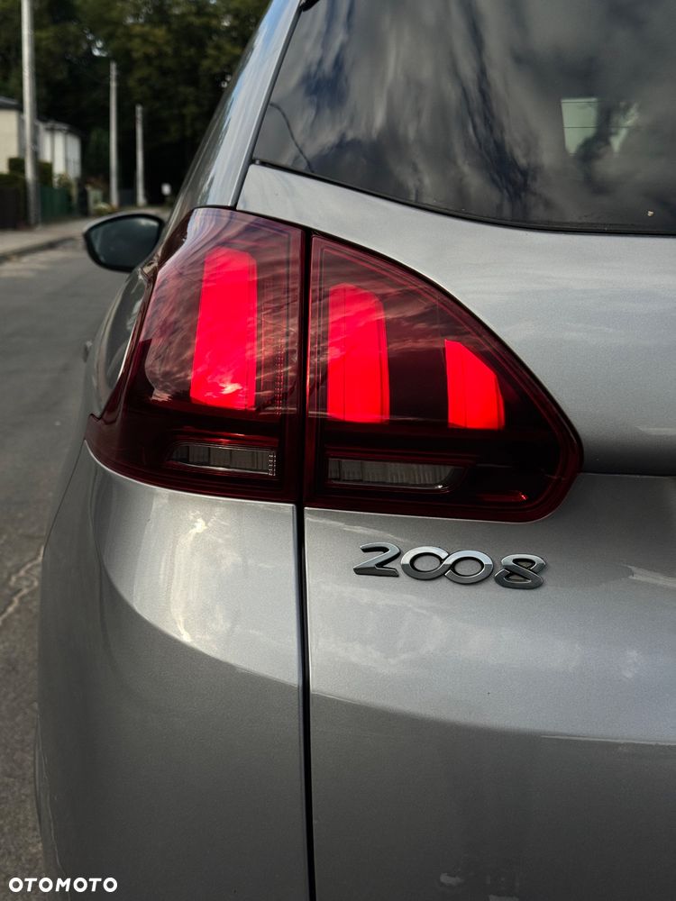 Peugeot 2008 1.5 BlueHDi Style - 11