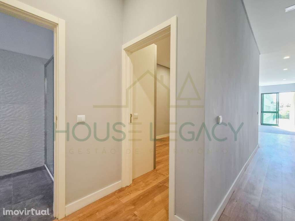 T0+1 próximo à Câmara Matosinhos - Grande imagem: 3/27