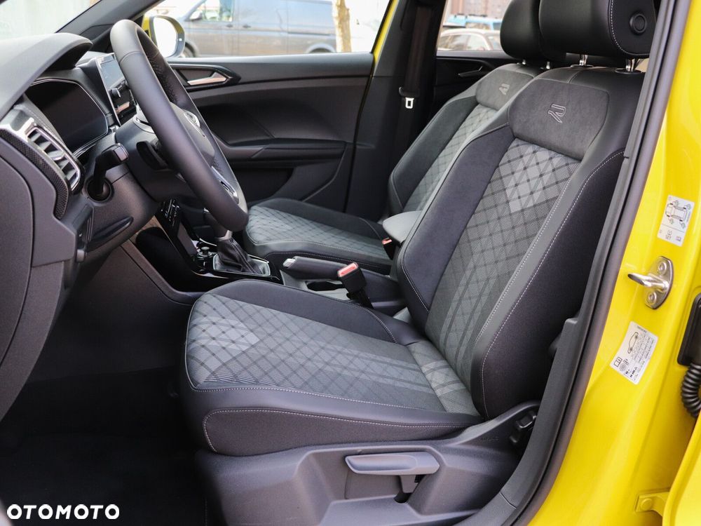 Volkswagen T-Cross - 12