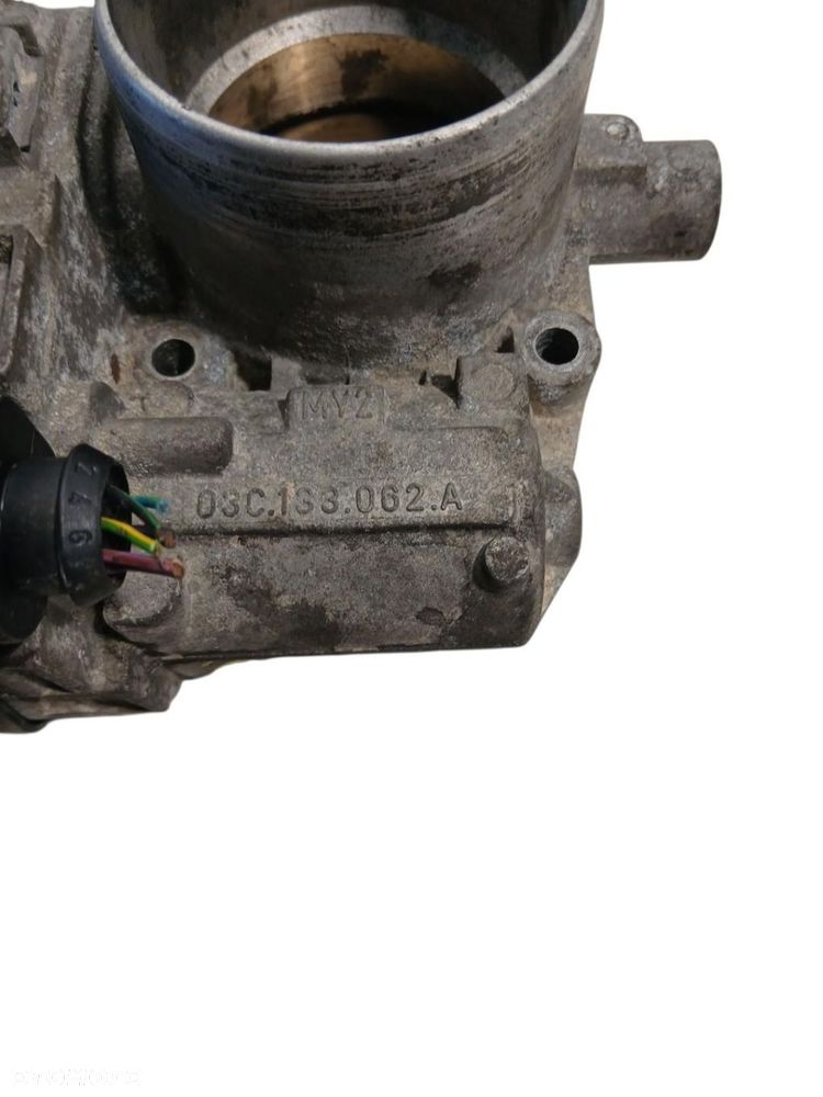przepustnica vw golf v 1.6 fsi 03c133062a - 4