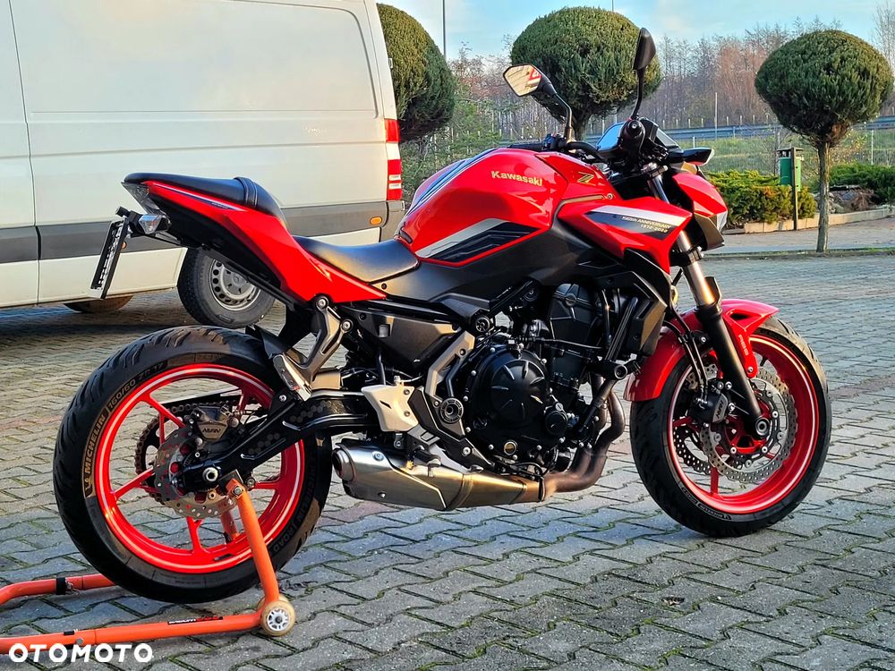 Kawasaki Z 650 - 24