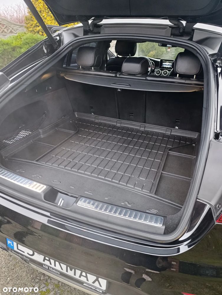 Mercedes-Benz GLC - 29