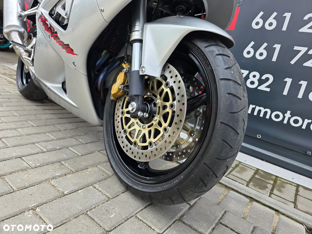 Honda CBR - 25
