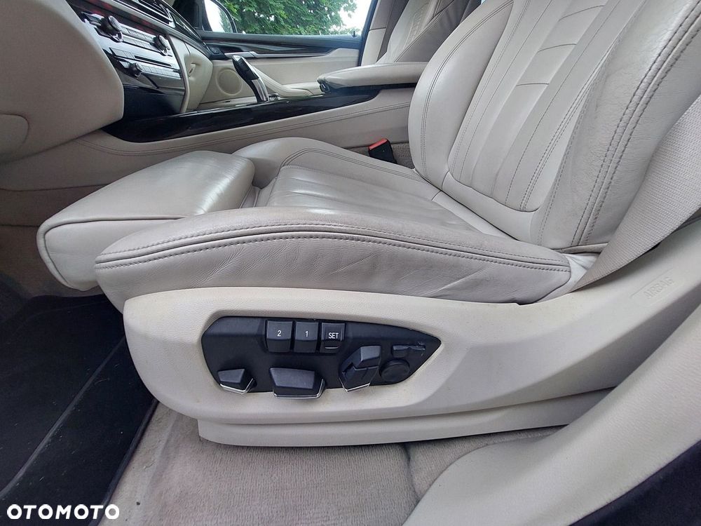 BMW X5 xDrive30d - 17