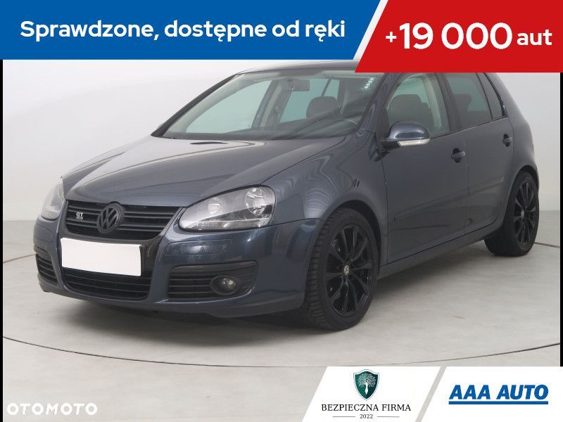 Volkswagen Golf - 1