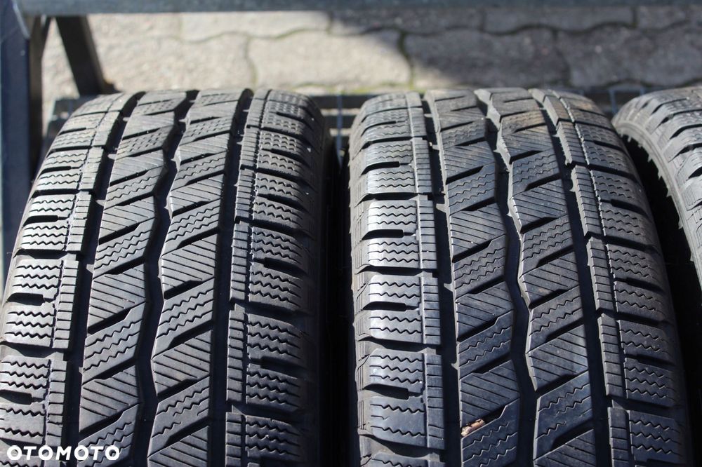 4x 215/65r16c hankook winter i*cept lv 109/107t 21r 8mm - 2