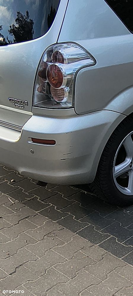 Toyota Corolla Verso - 25