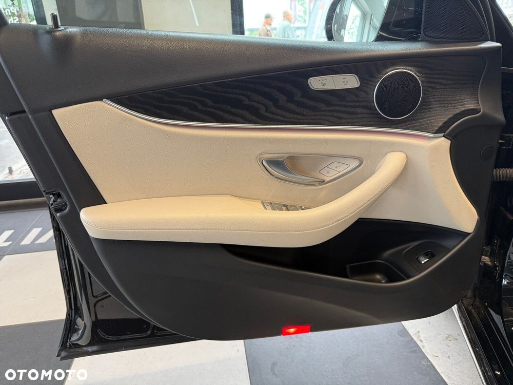 Mercedes-Benz Klasa E - 20