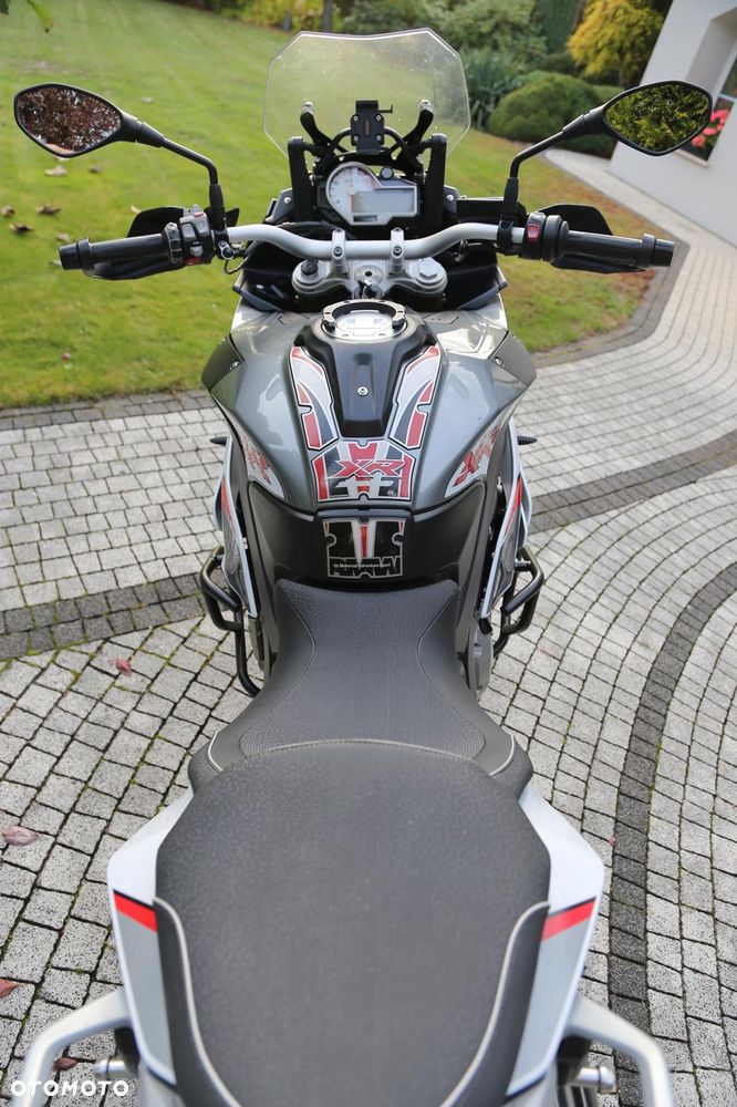 BMW XR - 17