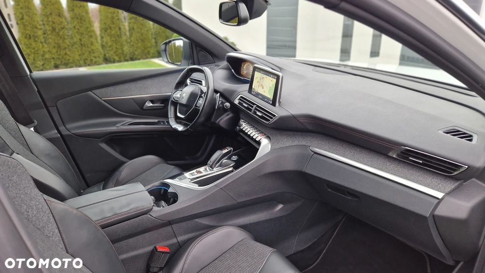 Peugeot 5008 BlueHDi 130 EAT8 GT - 12