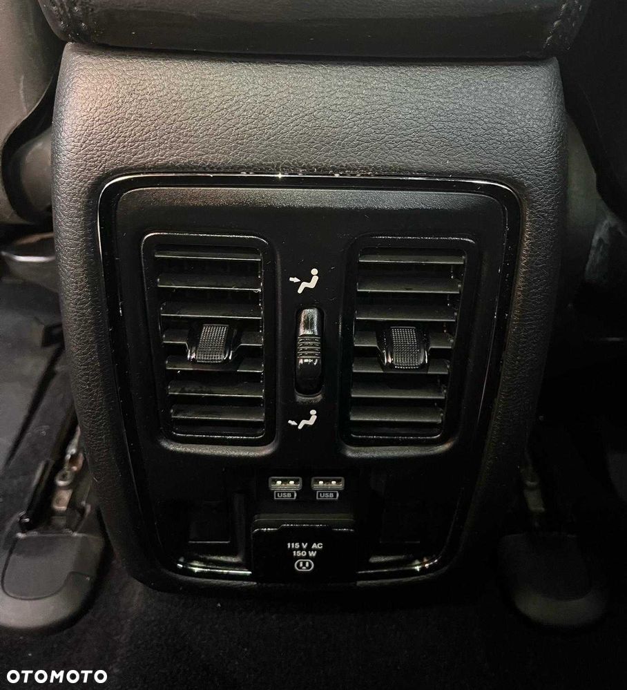 Jeep Grand Cherokee - 8