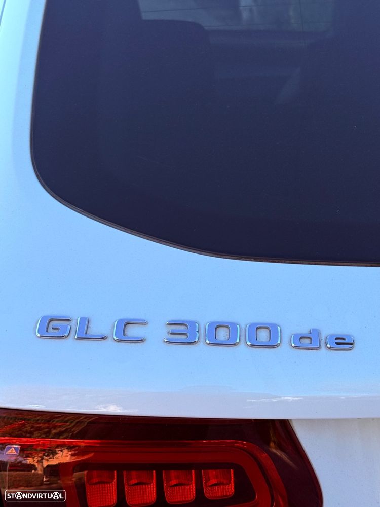 Mercedes-Benz GLC 300 de 4Matic 9G-TRONIC AMG Line - 26